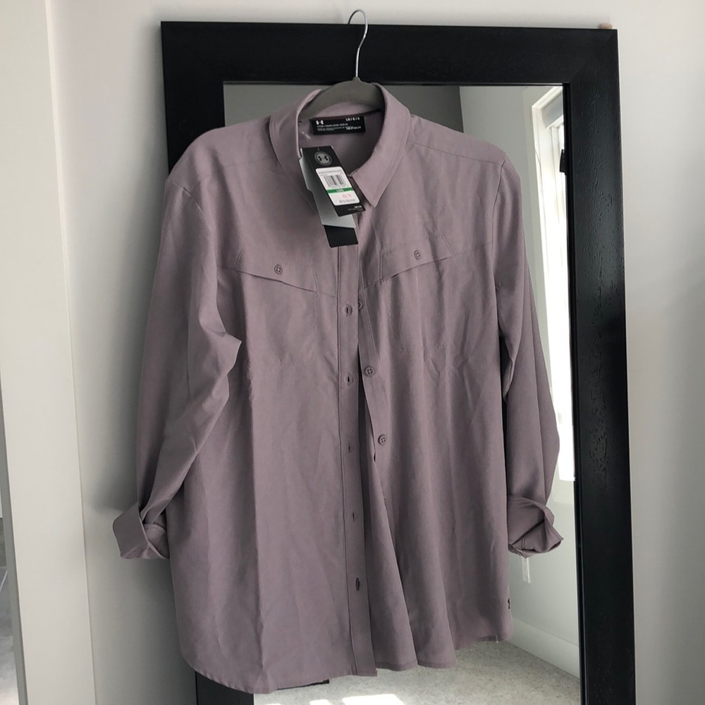 Women’s loose button up top